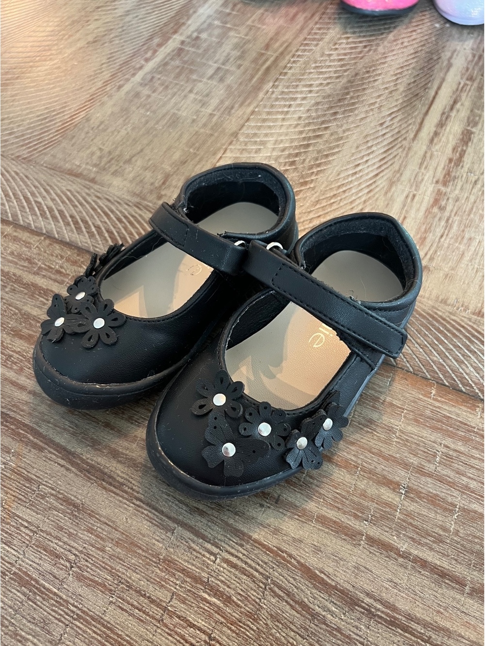 Annie Black Toddler Mary Jane Shoes with Floral Accents and Velcro Strap, Size 6